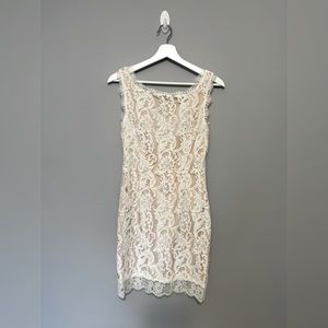 Lulu’s lace sleeveless dress size small